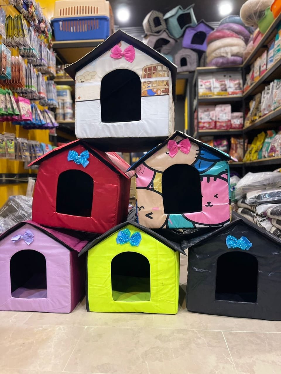 Jumbo Cat House